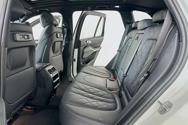 2023 BMW X5 xDRIVE30d M SPORT G05