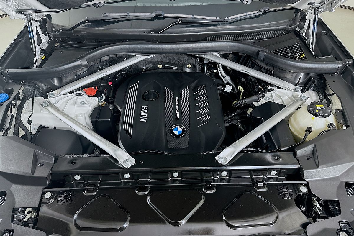 2022 BMW X5 xDRIVE30d M SPORT G05