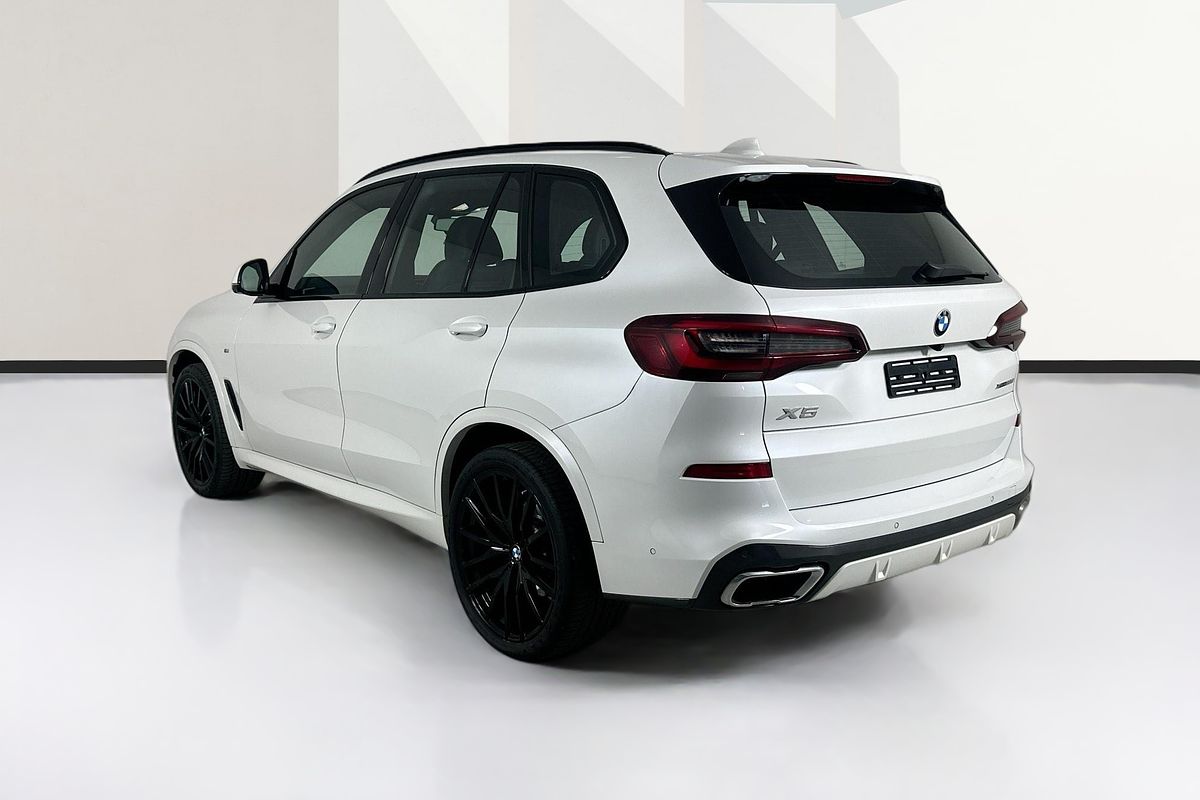 2022 BMW X5 xDRIVE30d M SPORT G05
