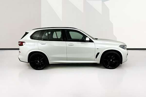 2023 BMW X5 xDRIVE30d M SPORT G05