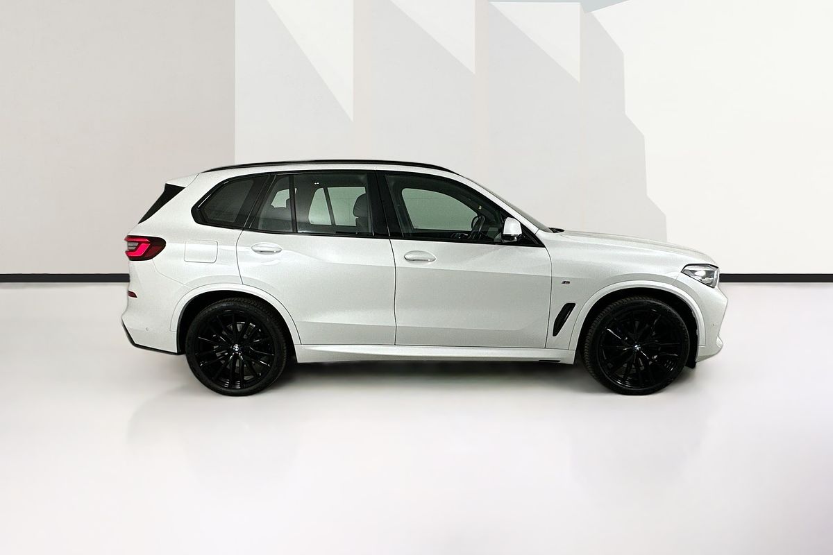 2022 BMW X5 xDRIVE30d M SPORT G05