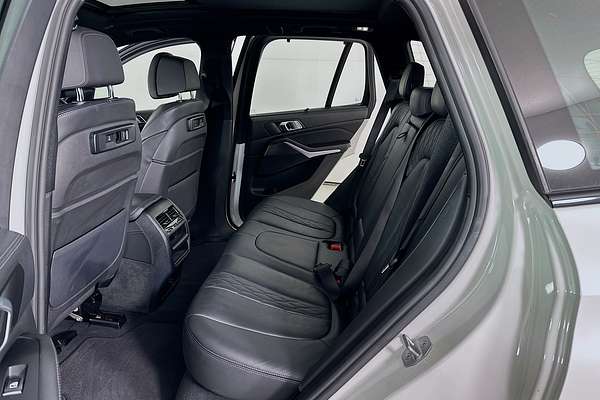2023 BMW X5 xDRIVE30d M SPORT G05