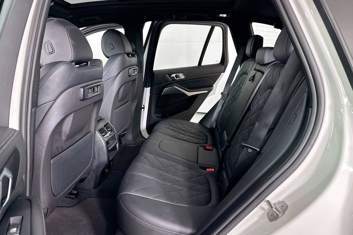 2023 BMW X5 xDRIVE30d M SPORT G05