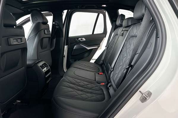 2023 BMW X5 xDRIVE30d M SPORT G05