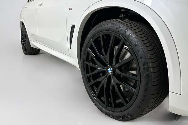 2022 BMW X5 xDRIVE30d M SPORT G05