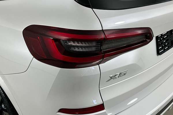 2023 BMW X5 xDRIVE30d M SPORT G05