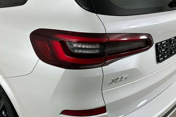 2023 BMW X5 xDRIVE30d M SPORT G05