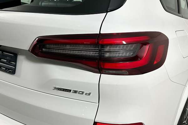 2023 BMW X5 xDRIVE30d M SPORT G05