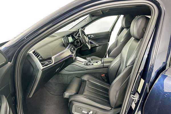 2020 BMW X6 xDRIVE40i M SPORT G06