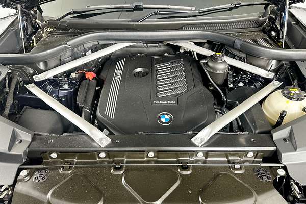 2020 BMW X6 xDRIVE40i M SPORT G06