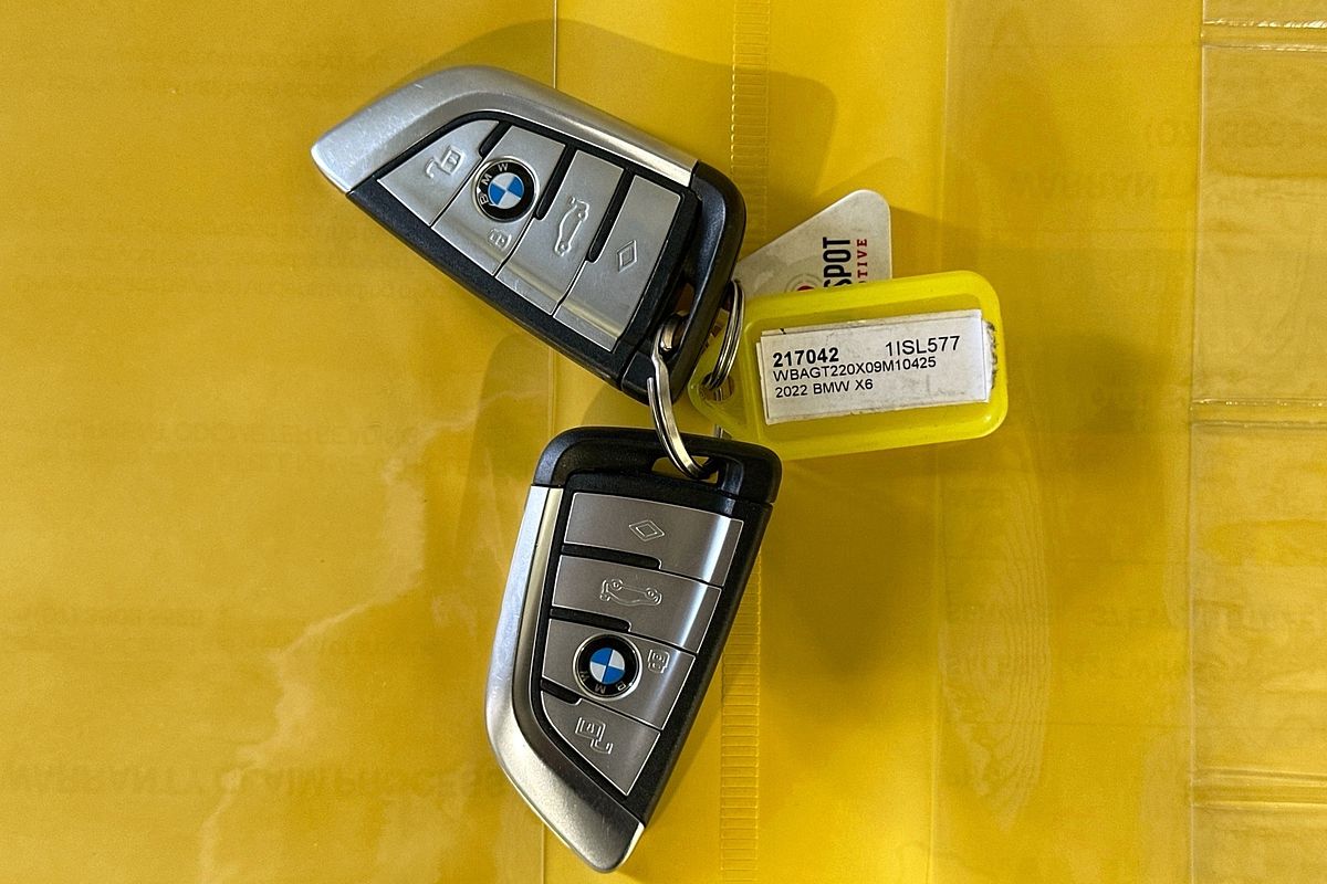 2022 BMW X6 xDRIVE30d M SPORT G06