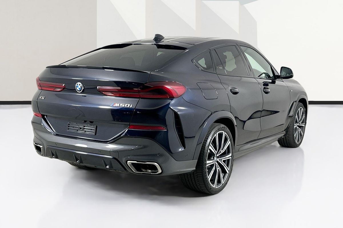 2020 BMW X6 M50i G06