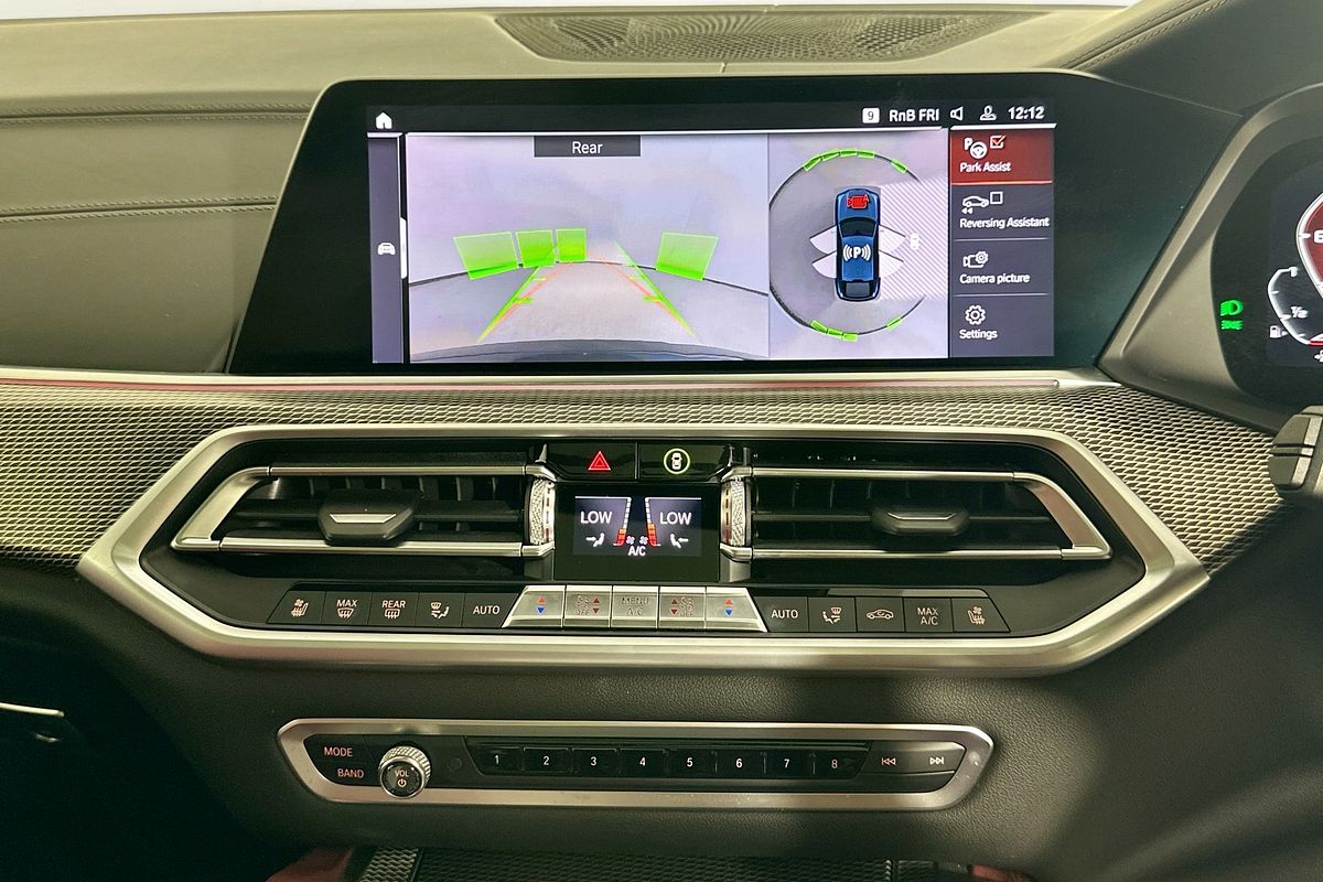 2020 BMW X6 M50i G06