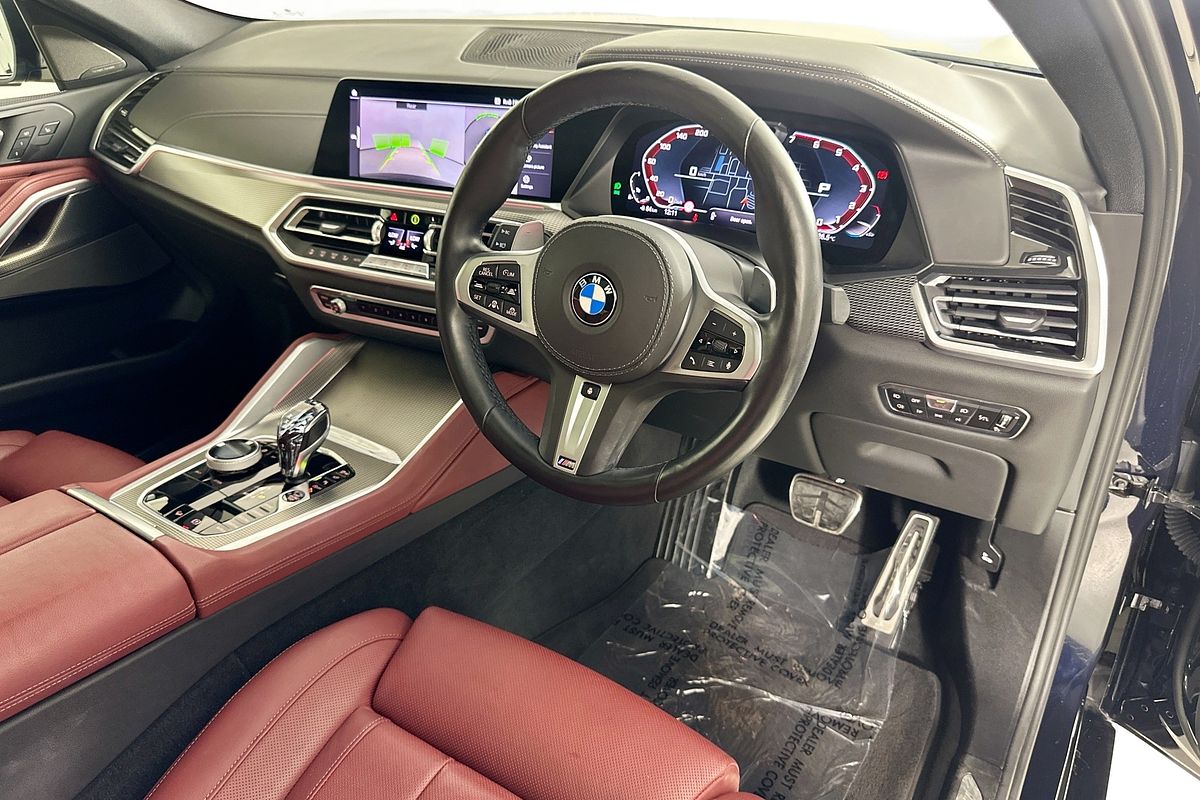 2020 BMW X6 M50i G06