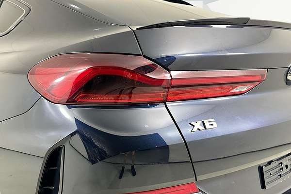 2020 BMW X6 M50i G06