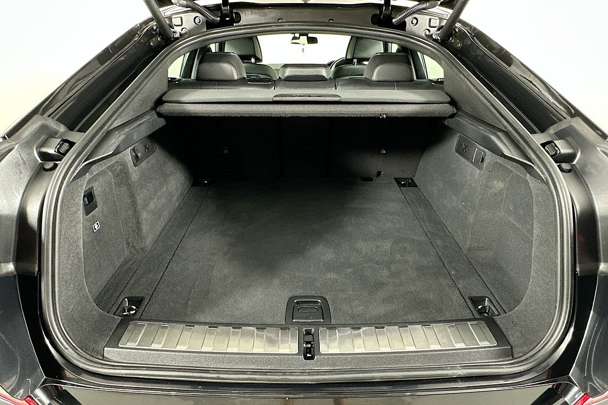 2022 BMW X6 xDRIVE30d M SPORT G06