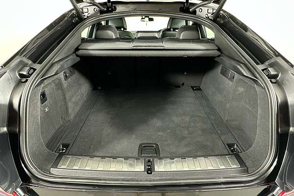 2022 BMW X6 xDRIVE30d M SPORT G06