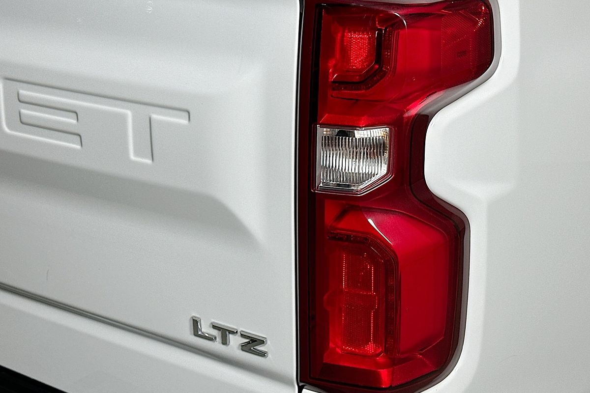 2022 Chevrolet SILVERADO 1500 LTZ Premium W/Tech Pack T1 4X4