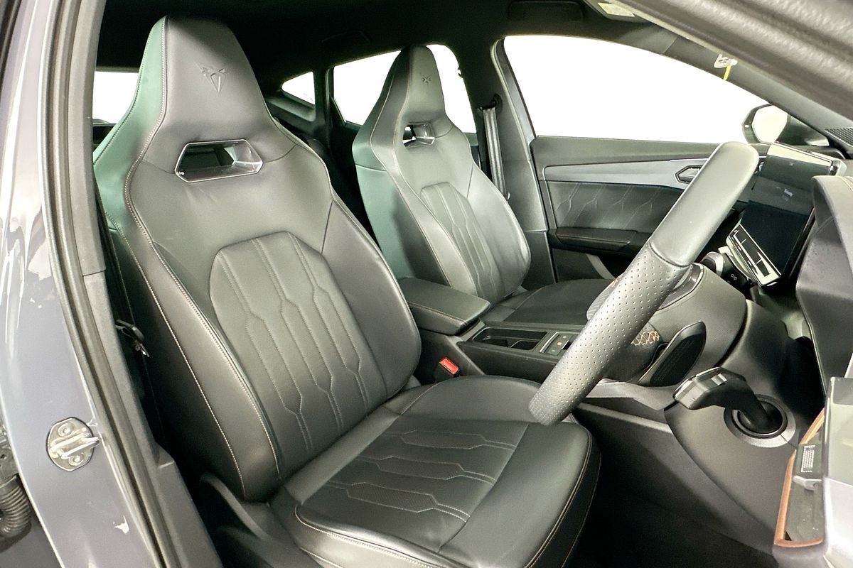2024 CUPRA FORMENTOR VZe PHEV KM MY24