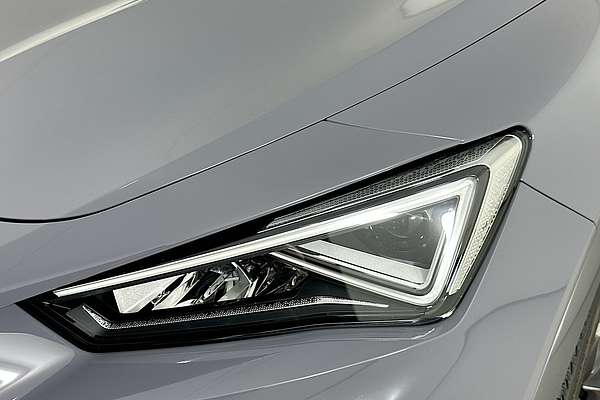 2024 CUPRA FORMENTOR VZe PHEV KM MY24
