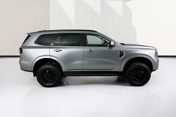 2022 Ford EVEREST Trend 2.0L