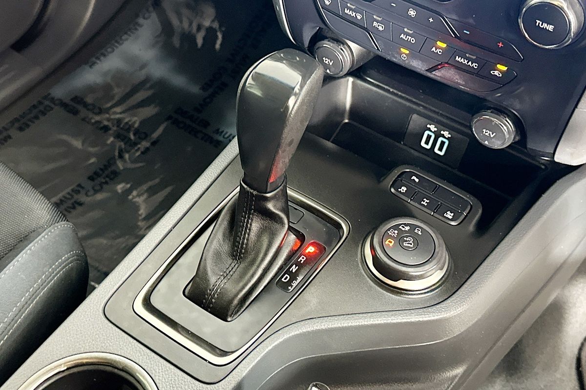 2016 Ford EVEREST TREND UA 3.2L