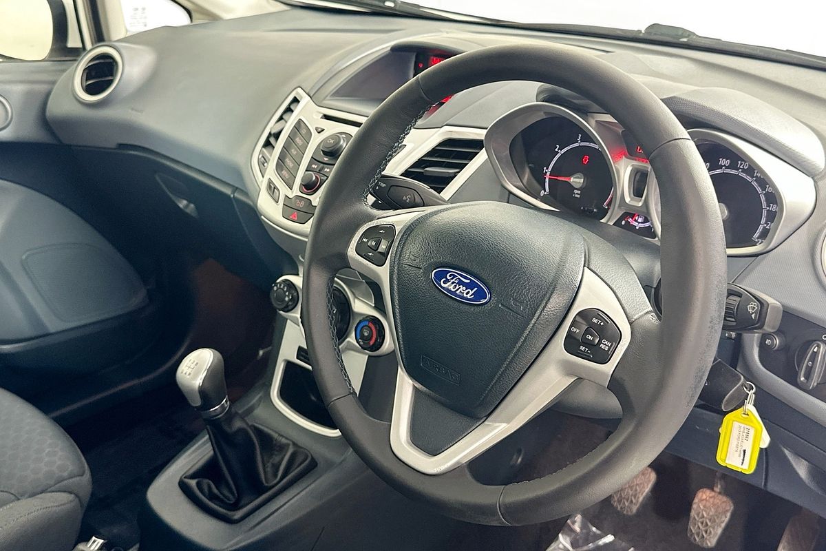 2013 Ford FIESTA ZETEC WT