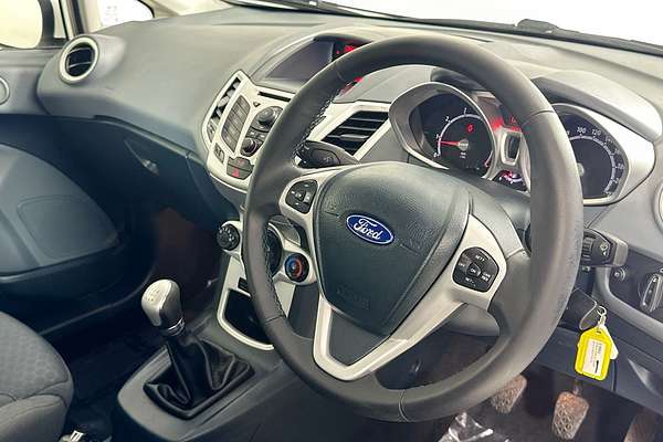 2013 Ford FIESTA ZETEC WT