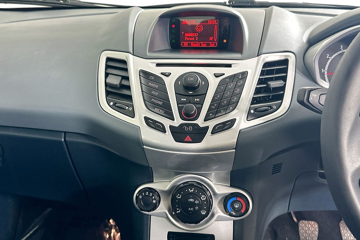 2013 Ford FIESTA ZETEC WT