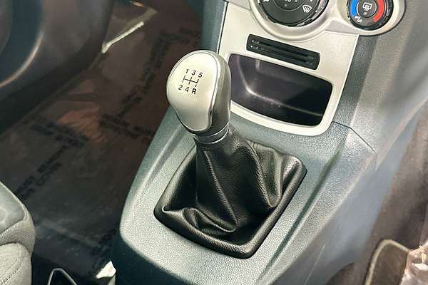 2013 Ford FIESTA ZETEC WT