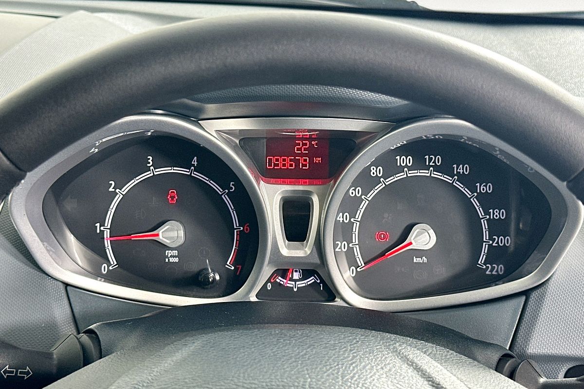 2013 Ford FIESTA ZETEC WT