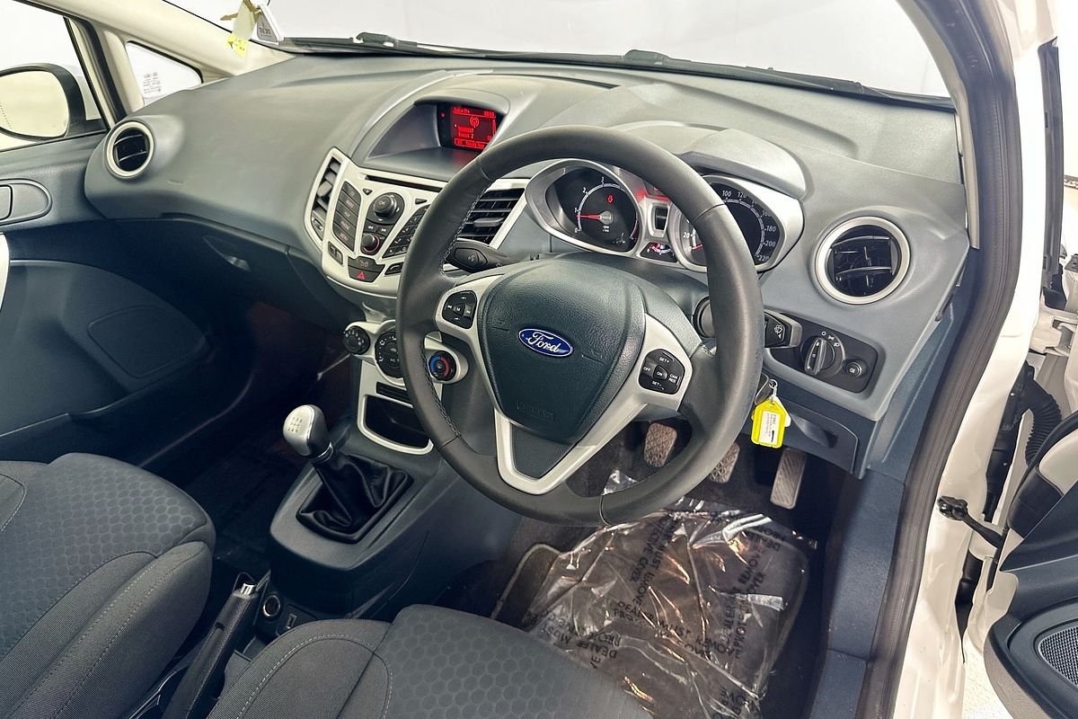 2013 Ford FIESTA ZETEC WT