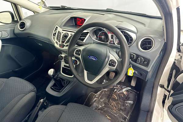 2013 Ford FIESTA ZETEC WT