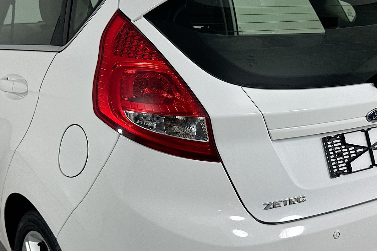 2013 Ford FIESTA ZETEC WT