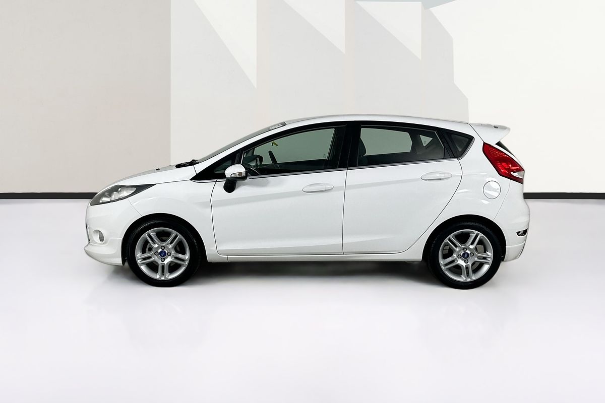 2013 Ford FIESTA ZETEC WT