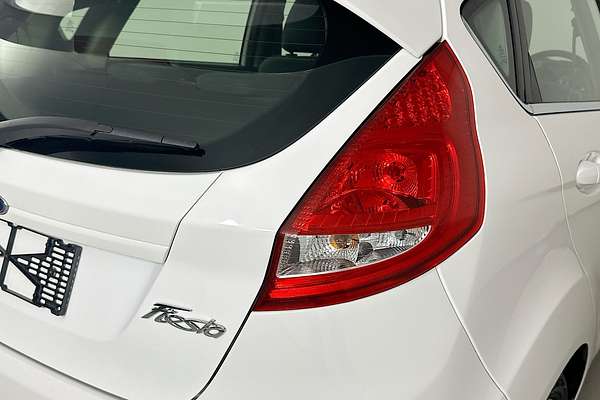 2013 Ford FIESTA ZETEC WT