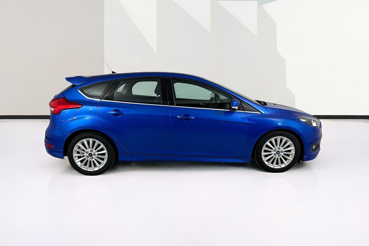 2017 Ford FOCUS SPORT LZ