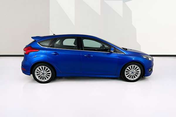 2017 Ford FOCUS SPORT LZ