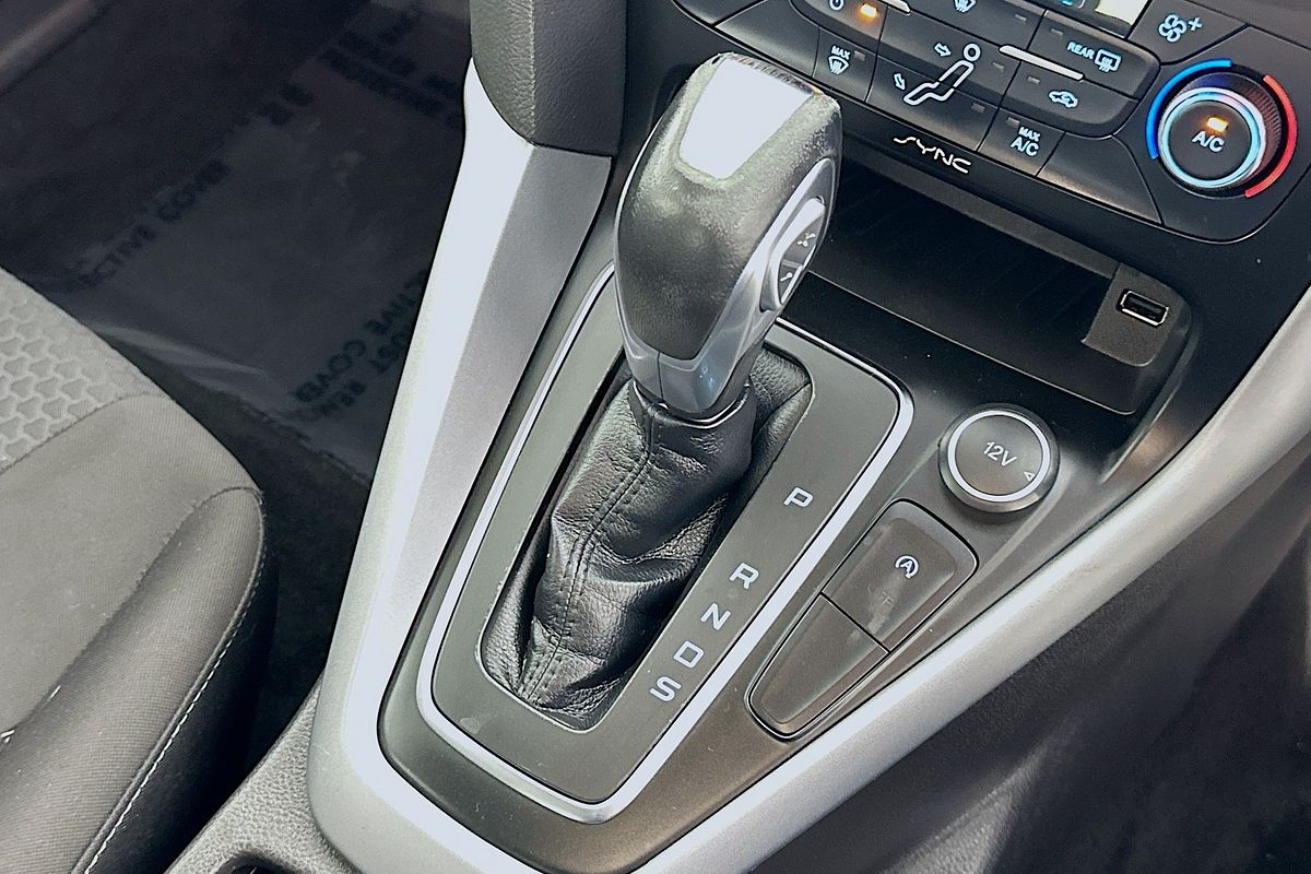 2017 Ford FOCUS SPORT LZ
