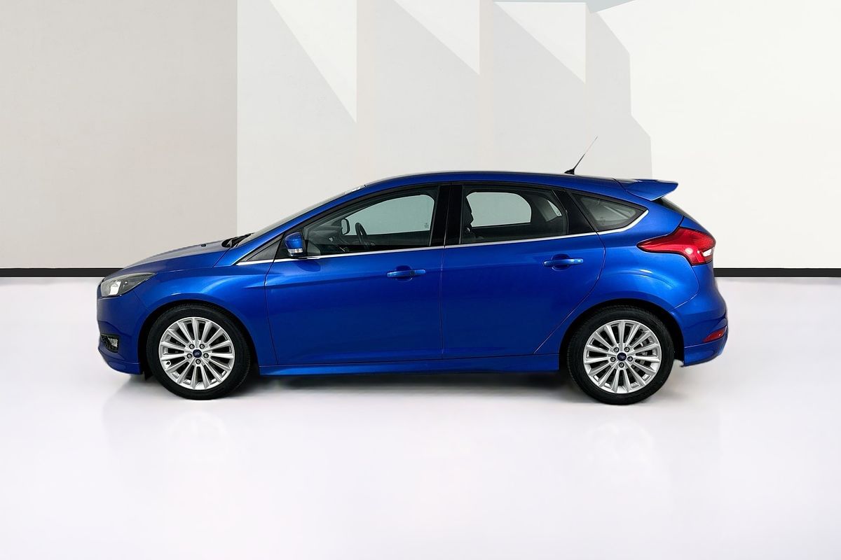2017 Ford FOCUS SPORT LZ