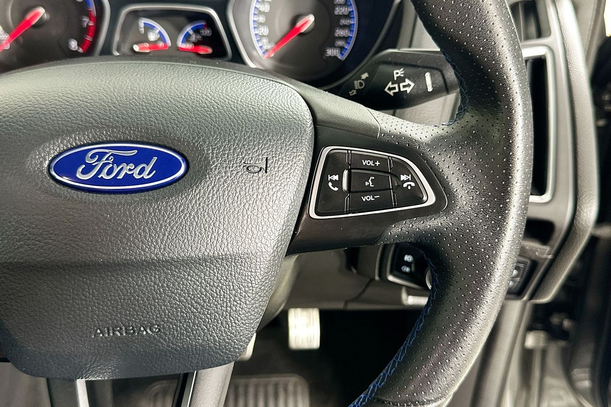 2017 Ford FOCUS RS LZ