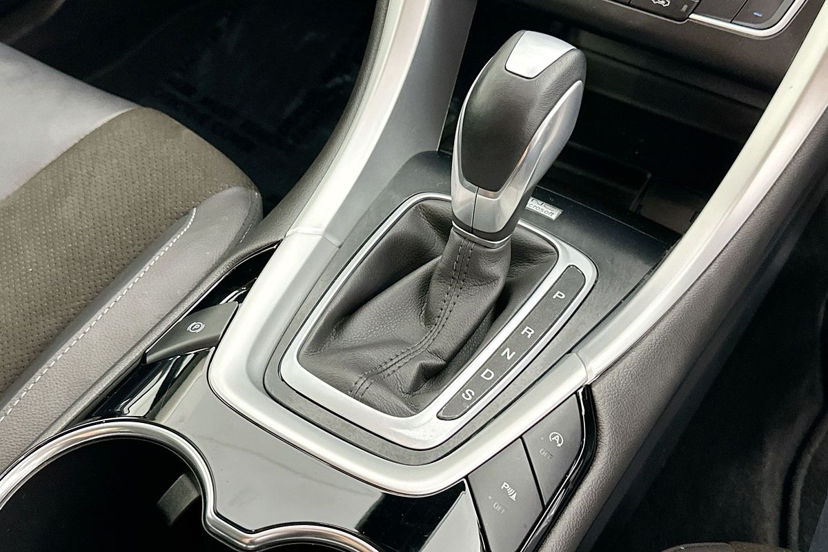 2015 Ford Mondeo TREND MD