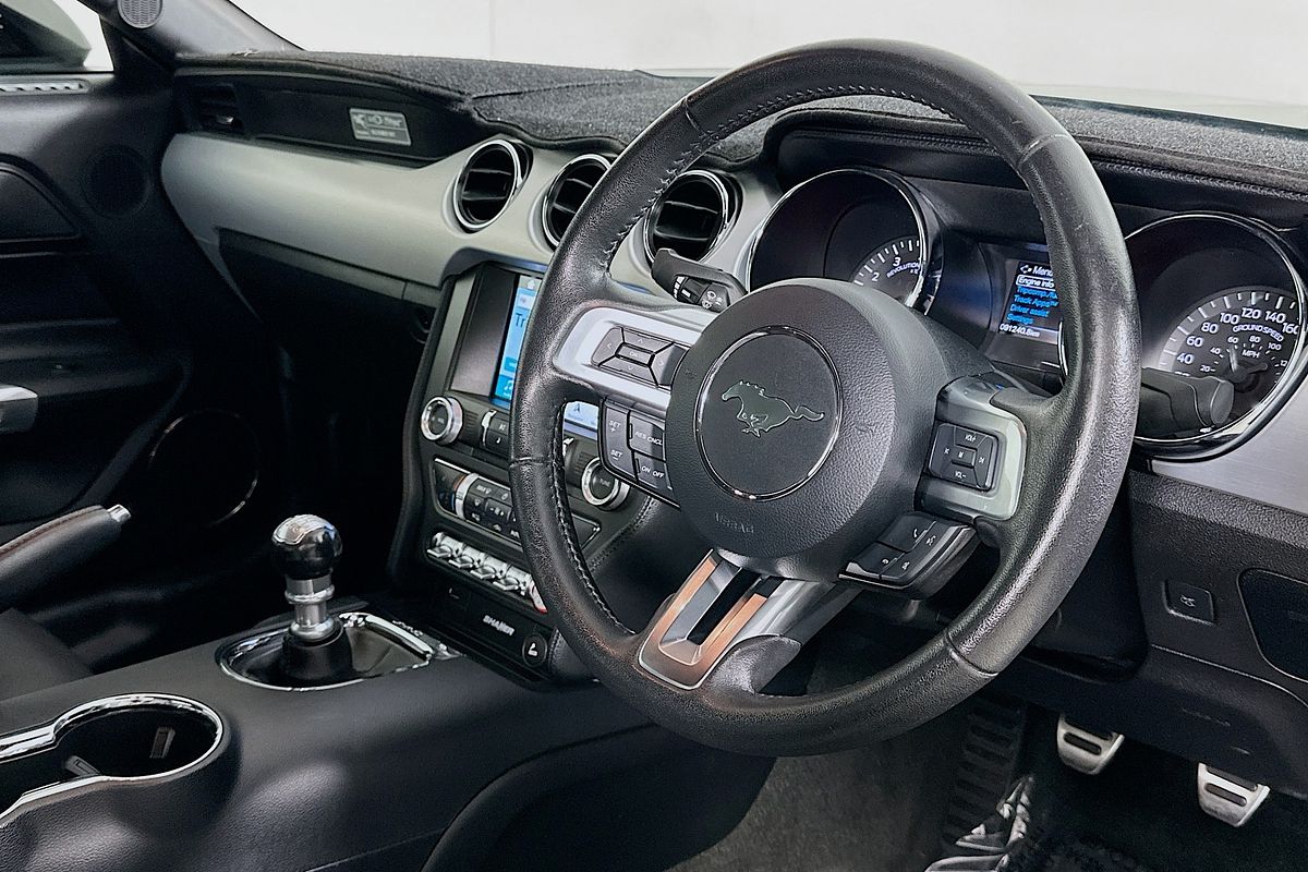 2017 Ford MUSTANG FASTBACK GT 5.0 V8 FM MY17