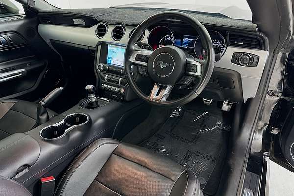 2017 Ford MUSTANG FASTBACK GT 5.0 V8 FM MY17