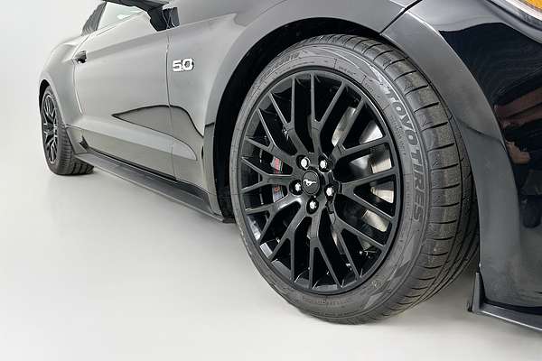 2017 Ford MUSTANG FASTBACK GT 5.0 V8 FM MY17