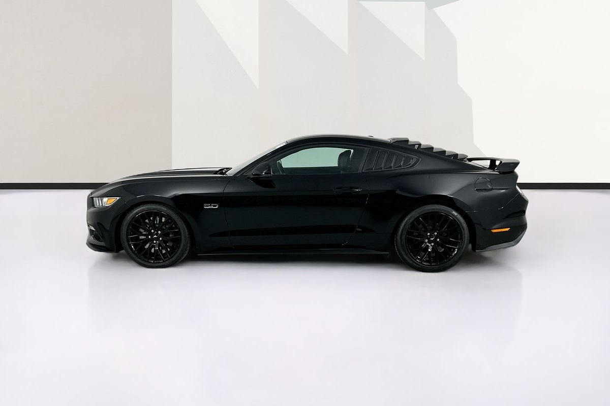 2017 Ford MUSTANG FASTBACK GT 5.0 V8 FM MY17