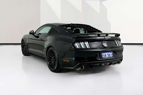 2017 Ford MUSTANG FASTBACK GT 5.0 V8 FM MY17