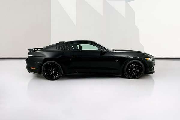 2017 Ford MUSTANG FASTBACK GT 5.0 V8 FM MY17