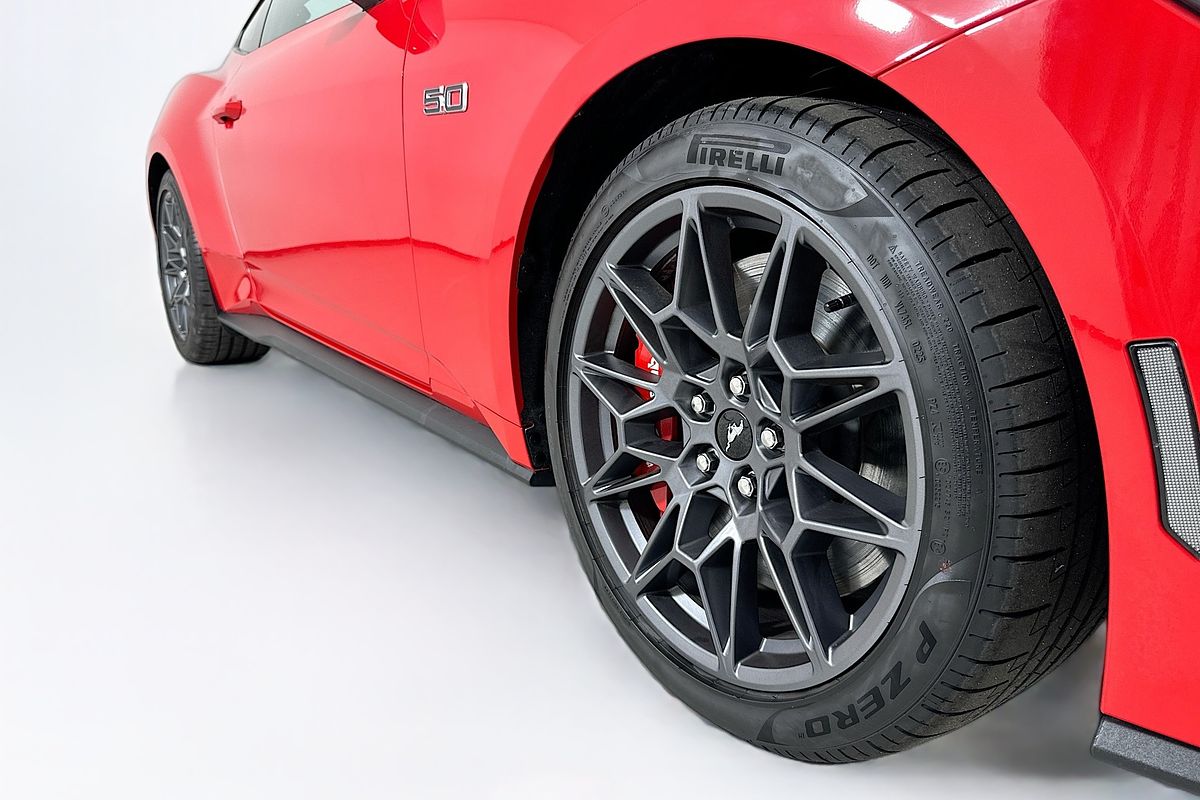 2025 Ford MUSTANG GT 5.0 V8 FO MY25