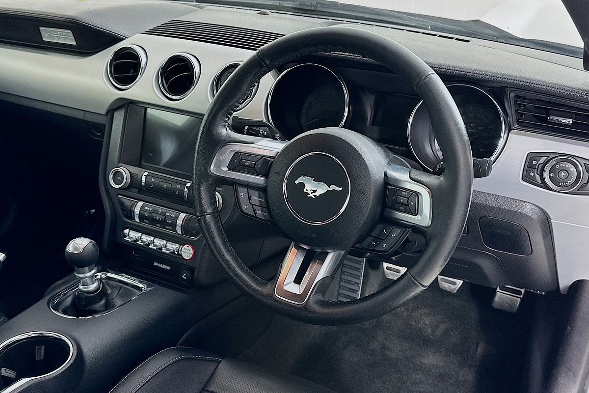 2017 Ford MUSTANG FASTBACK GT 5.0 V8 FM MY17